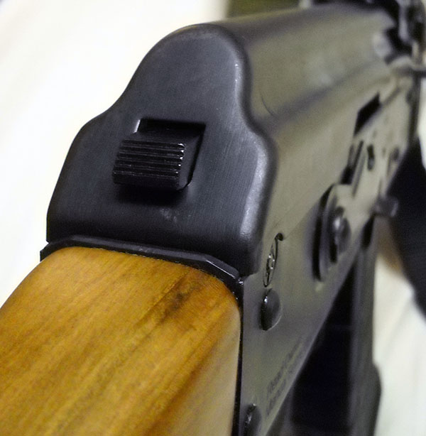 detail, M70 dust cover button